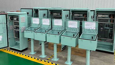 Bosca Rialaithe Leictreach Mara