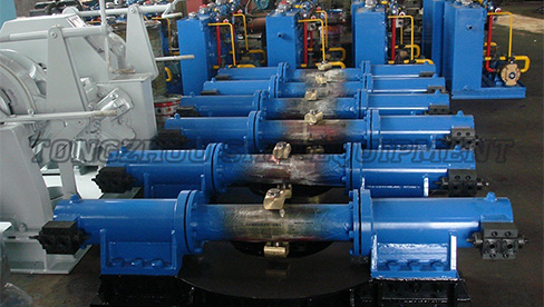 Cineál Forc fearas stiúrtha hiodrálacha